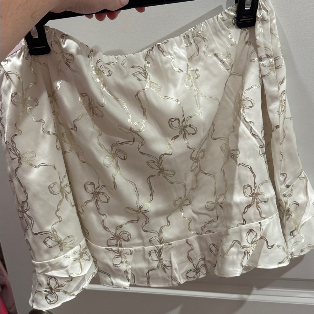 NWT LOVESHACKFANCY X PINK Cream Ruffle Skirt with Gold Bow Print - Picture 2 of 3